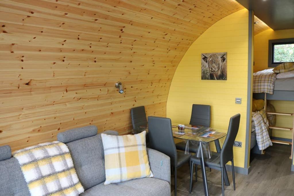 Glampods Glamping Pod - Meet Highland Cows And Sheep Elgin Exterior foto